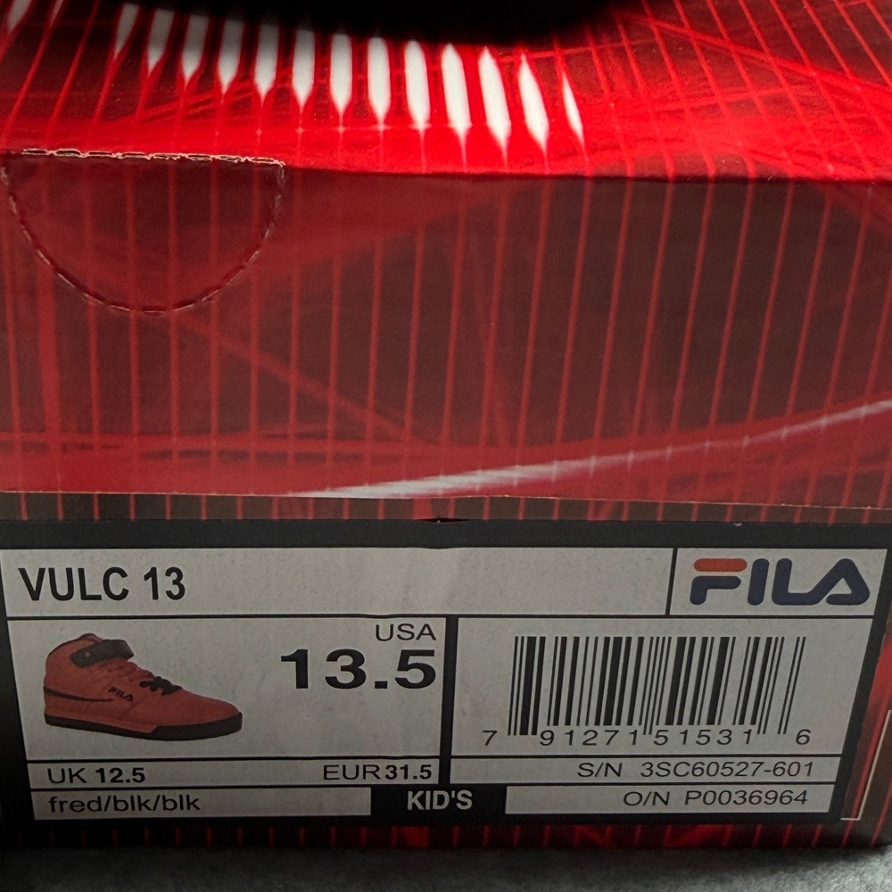 FILA Vulc 13 Red Black High‑Top Kid's 13.5 Classic Strap Sneakers NIB - Picture 2 of 7